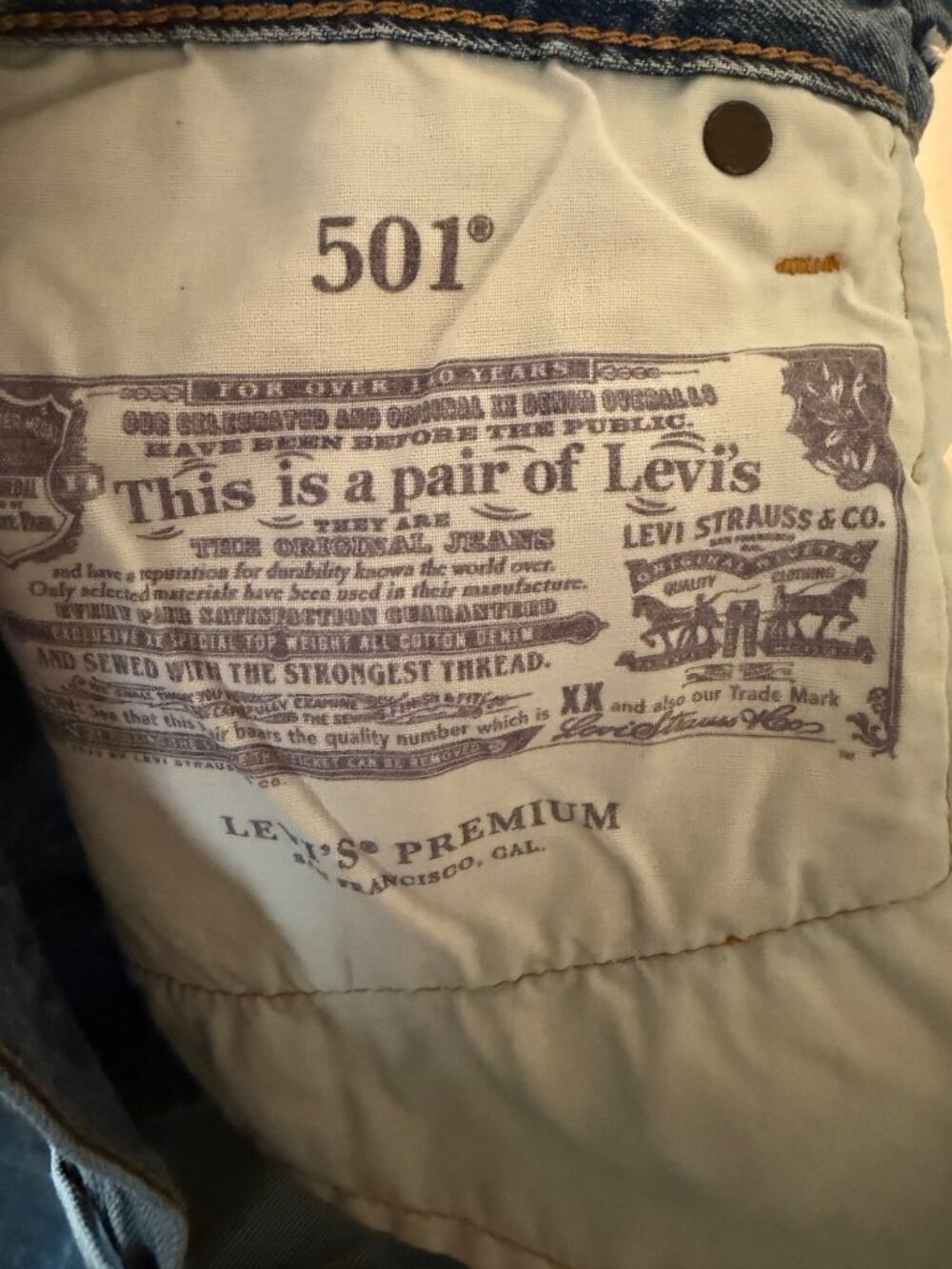 Levis 501 Vintage High-Waisted Distressed Denim Shorts With Frayed Hem & Button - Picture 5 of 7